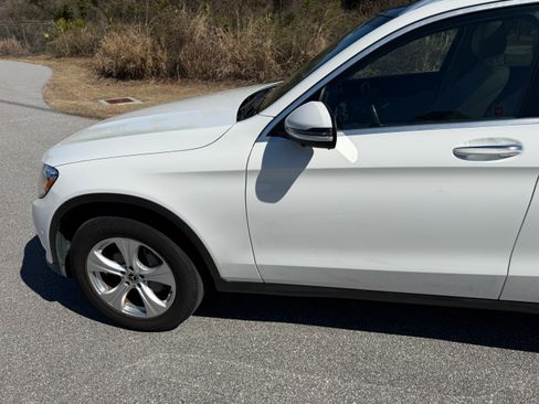 Used 2018 Mercedes-Benz GLC 300 image 16