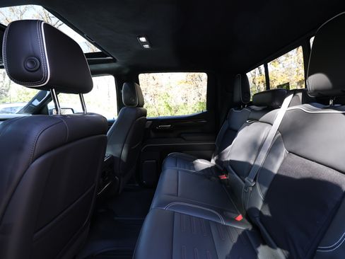 Used 2022 GMC Sierra 1500 AT4X image 14