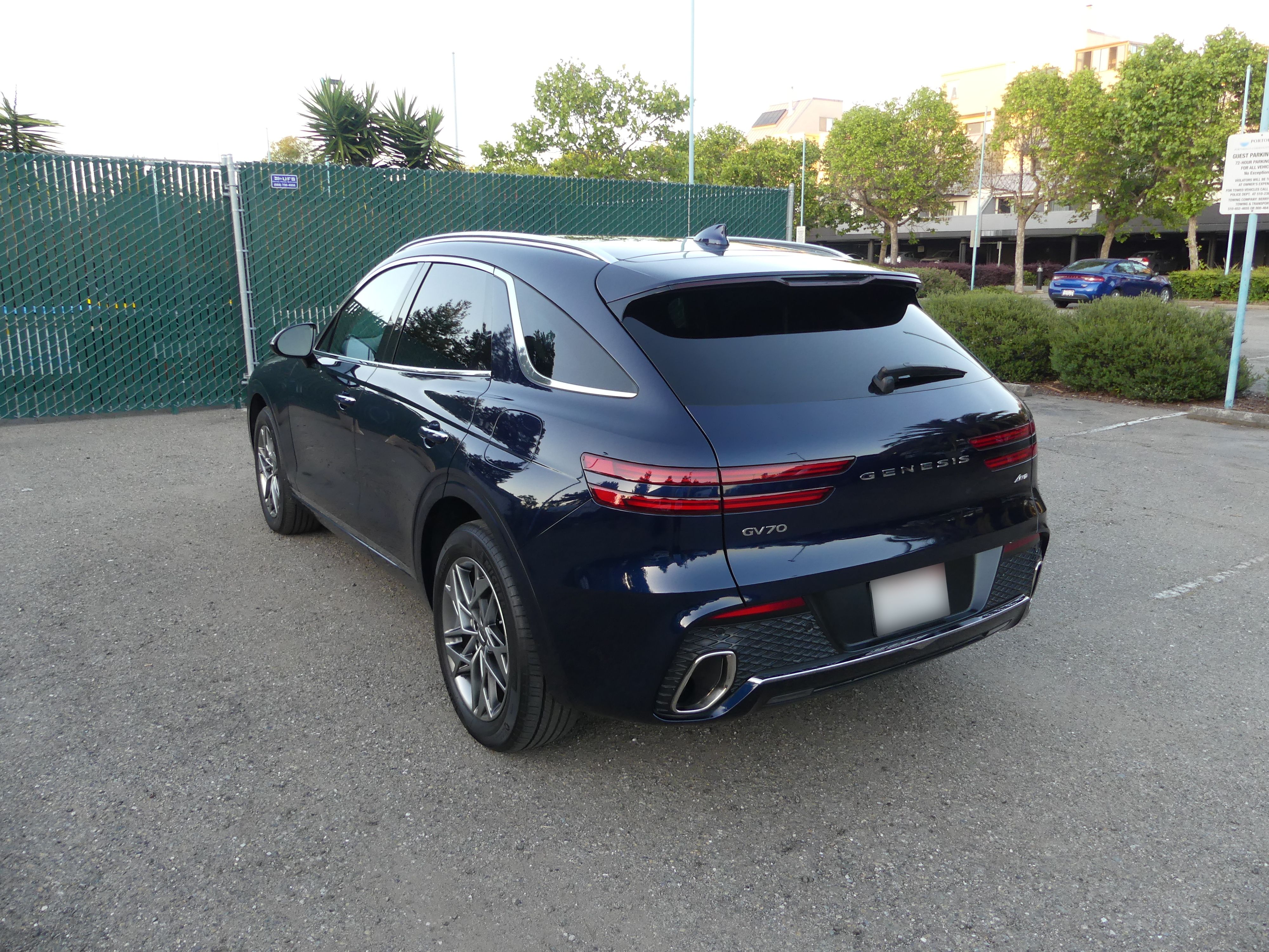 Used 2022 Genesis GV70 2.5T w/ Select Package AWD/4WD image 6