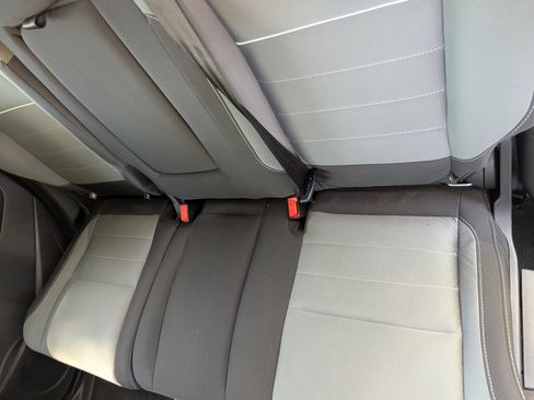 Used 2015 Ford Escape SE AWD/4WD image 9