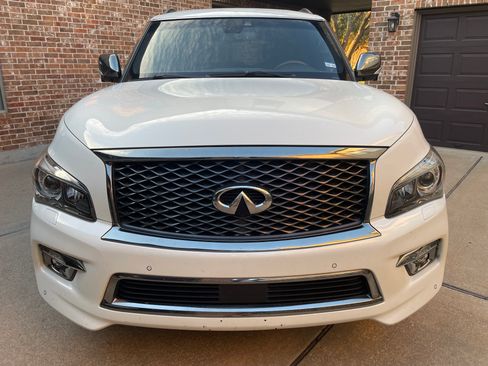 Used 2017 INFINITI QX80 Limited w/ All Season Package image 1