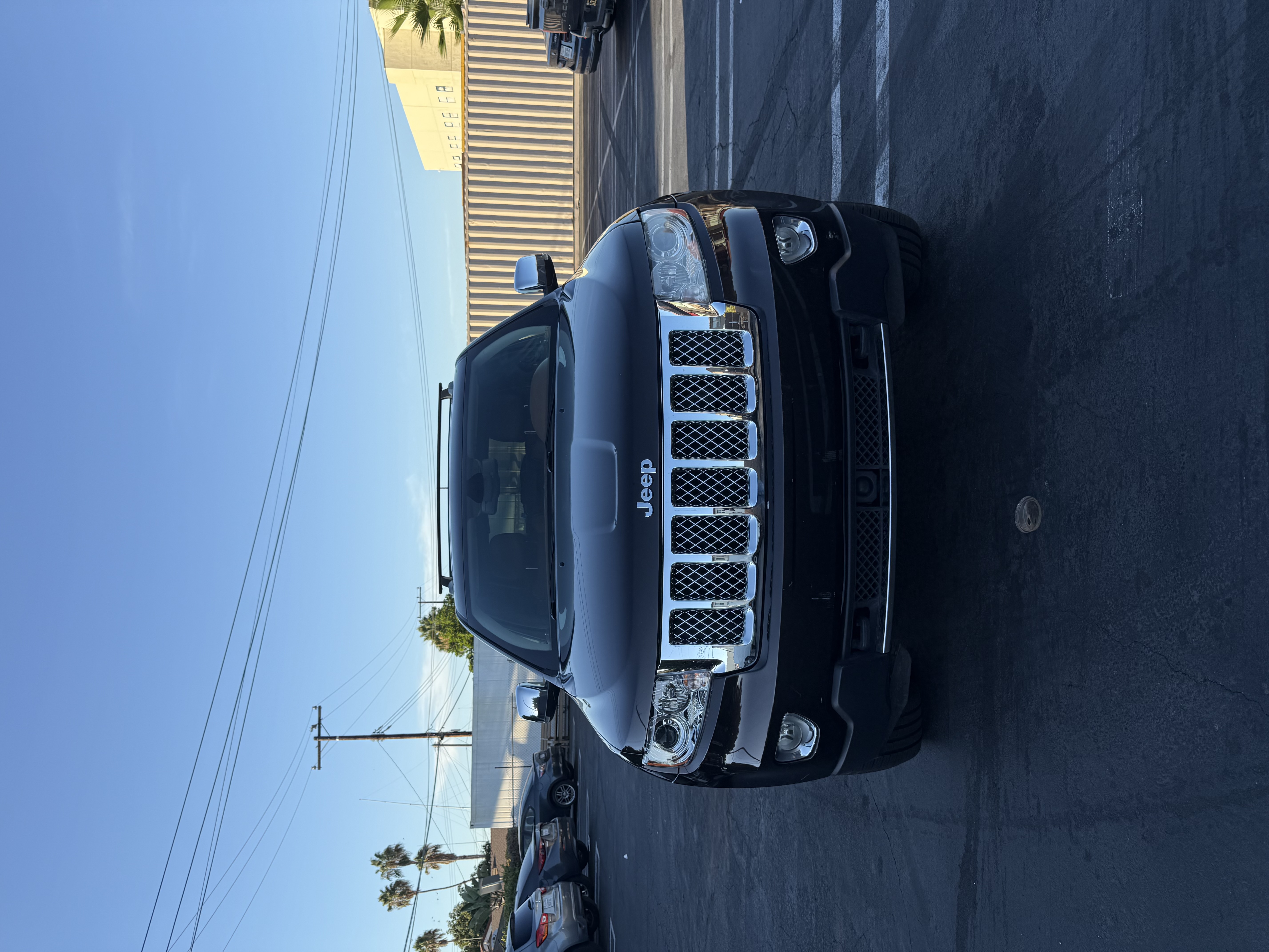 Used 2012 Jeep Grand Cherokee Overland Summit AWD/4WD image 1