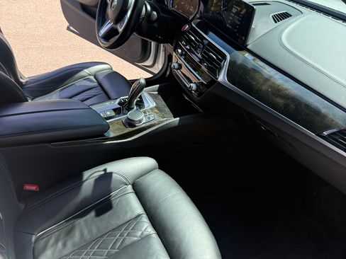 Used 2018 BMW 540i image 15