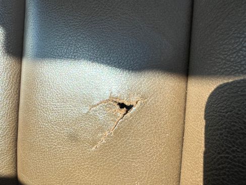 Used 2013 Jeep Wrangler Unlimited Rubicon w/ Connectivity Group image 28