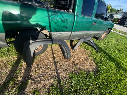 Used 2000 GMC Sierra 1500 2WD Extended Cab image 4