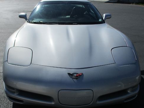 Used 1997 Chevrolet Corvette Coupe w/ Memory Pkg image 1