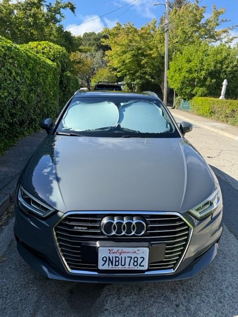 Used 2018 Audi A3 e-tron Premium Plus w/ Technology Package FWD image 16