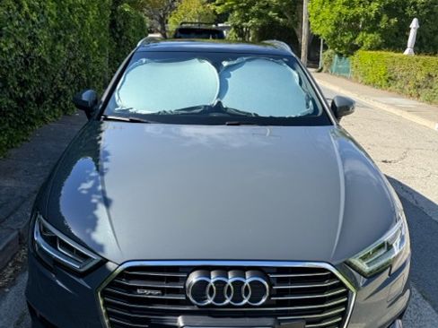 Used 2018 Audi A3 e-tron Premium Plus w/ Technology Package FWD image 16