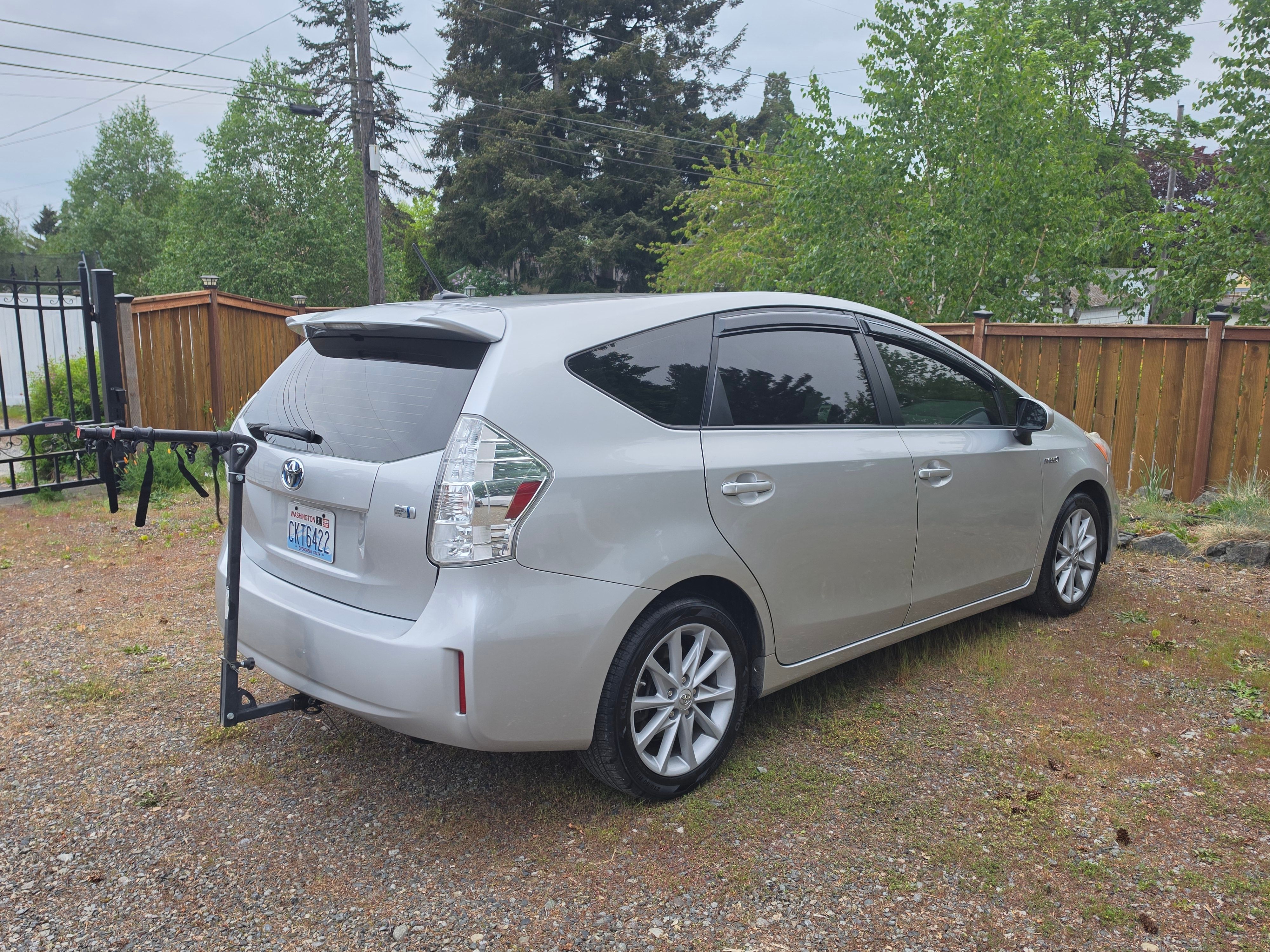 Used 2012 Toyota Prius V Five FWD image 6
