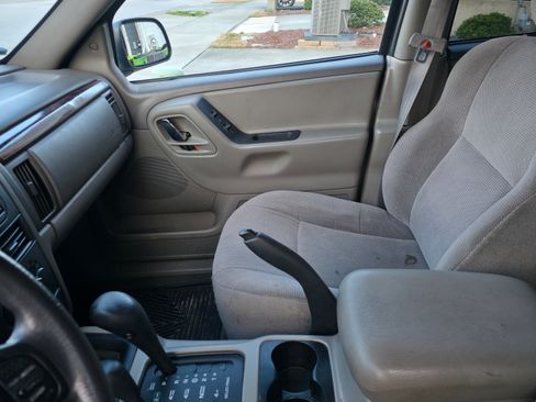Used 2000 Jeep Grand Cherokee Laredo image 6