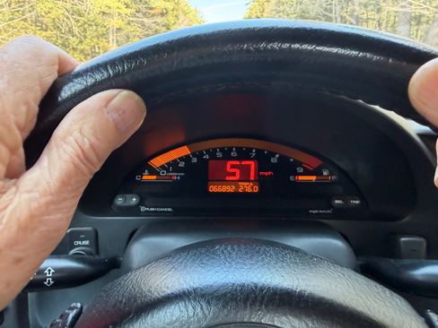 Used 2000 Honda S2000 image 14
