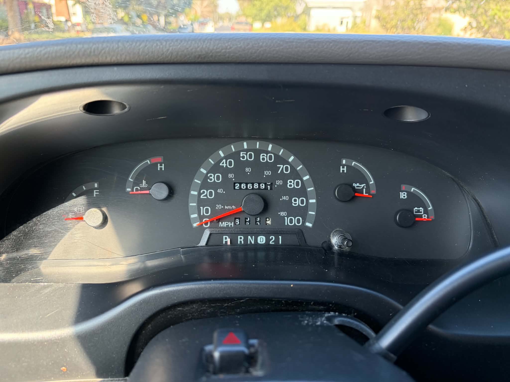 Used 1998 Ford E-350 and Econoline 350 Club Wagon RWD image 13