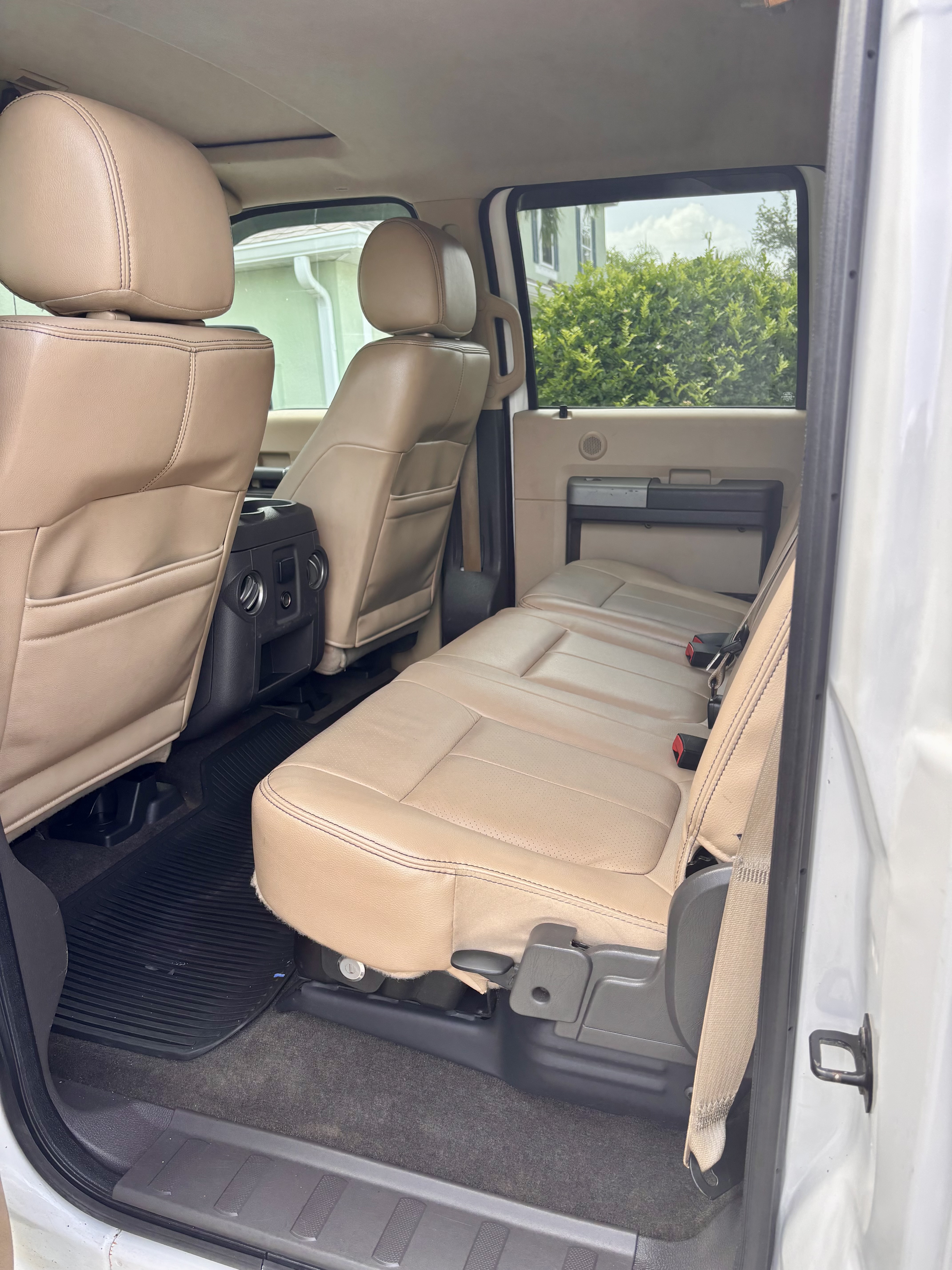 Used 2015 Ford F250 Lariat w/ Lariat Ultimate Package AWD/4WD image 15