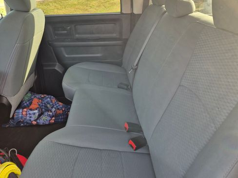 Used 2018 RAM 2500 Tradesman w/ Chrome Appearance Group image 8