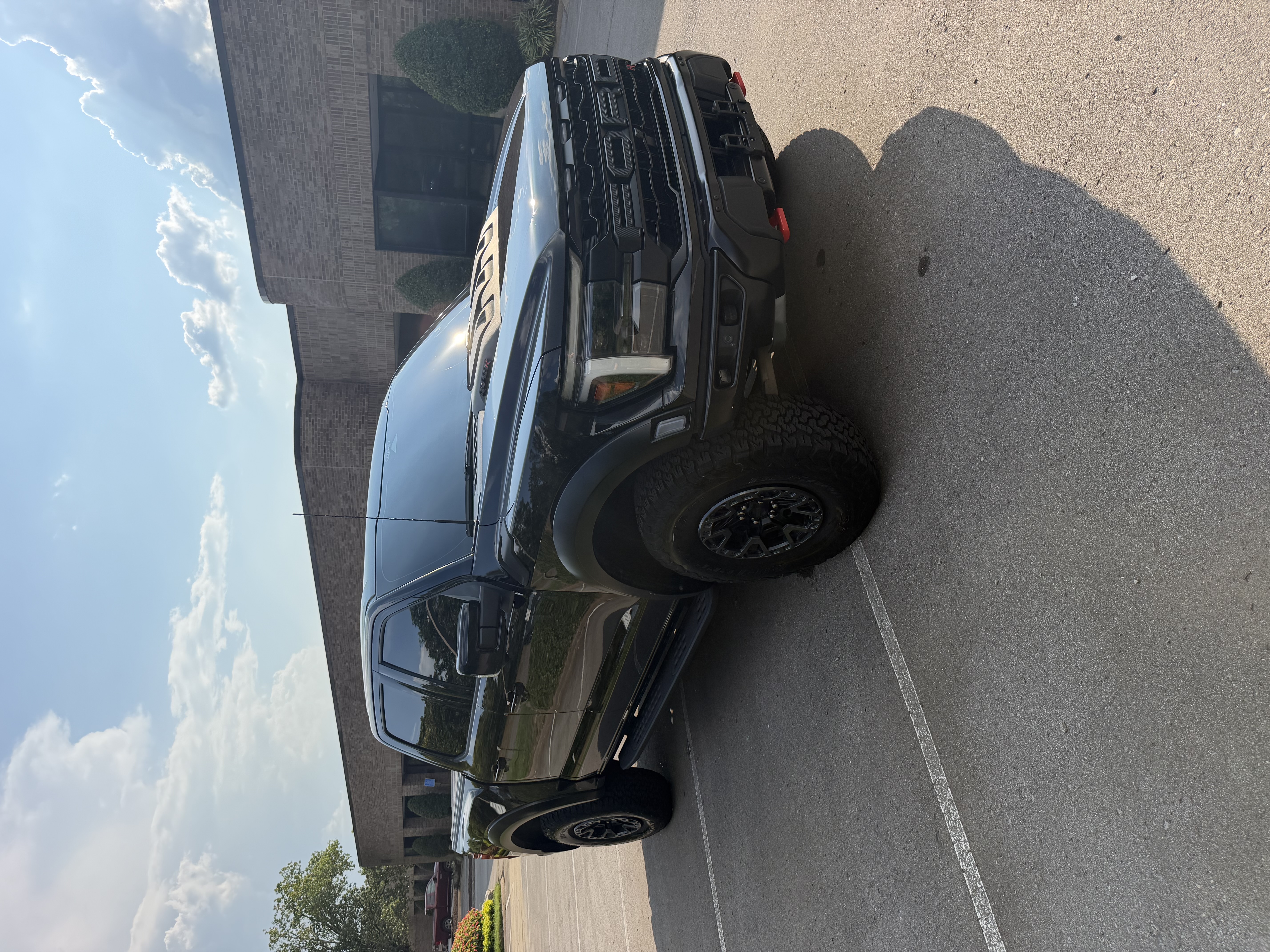 Used 2025 Ford F150 Raptor w/ Equipment Group 803A Raptor R AWD/4WD image 1