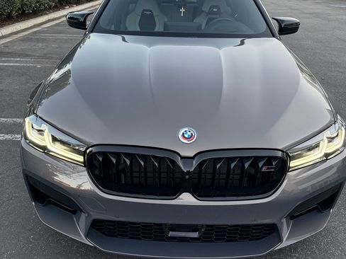 Used 2022 BMW M5 w/ Competition Package image 1