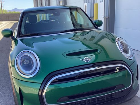 Used 2024 MINI Cooper SE FWD image 17