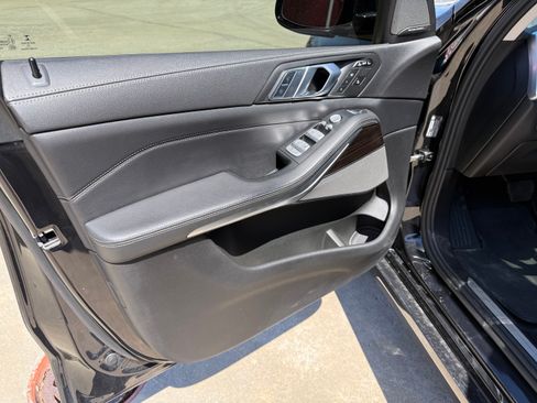 Used 2020 BMW X7 xDrive40i w/ Premium Package image 13