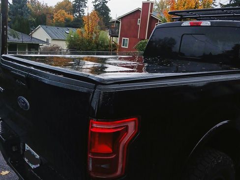 Used 2017 Ford F150 Lariat w/ Equipment Group 501A Mid image 7