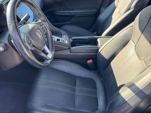Used 2019 Honda Insight Touring image 11
