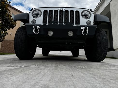 Used 2018 Jeep Wrangler Sport AWD/4WD image 8