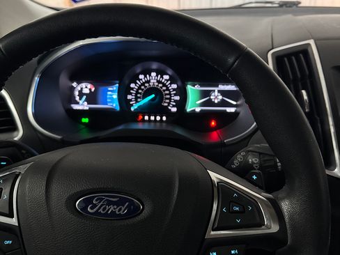 Used 2017 Ford Edge Titanium w/ Equipment Group 301A image 9