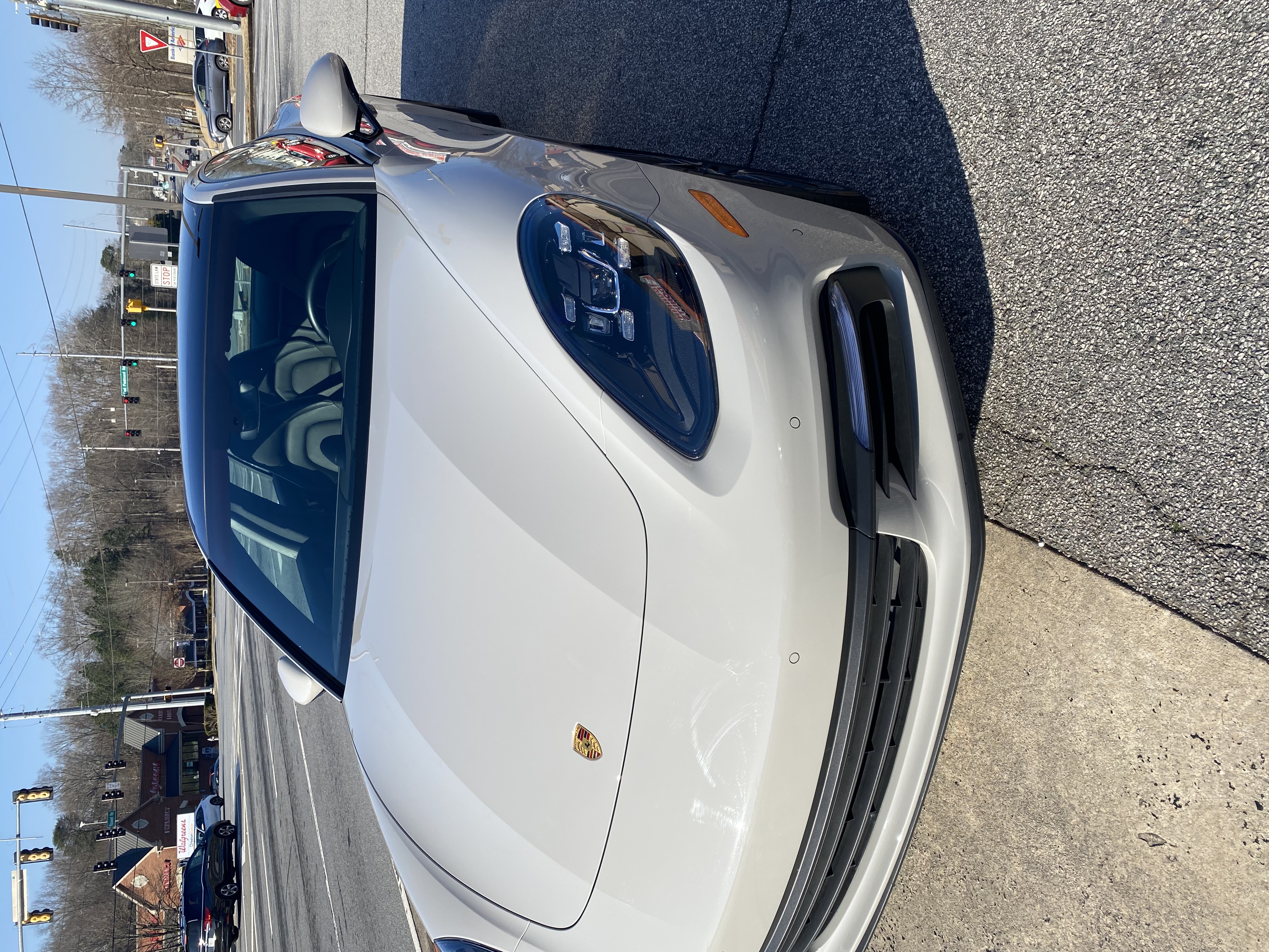 Used 2018 Porsche Panamera 4 AWD/4WD image 2