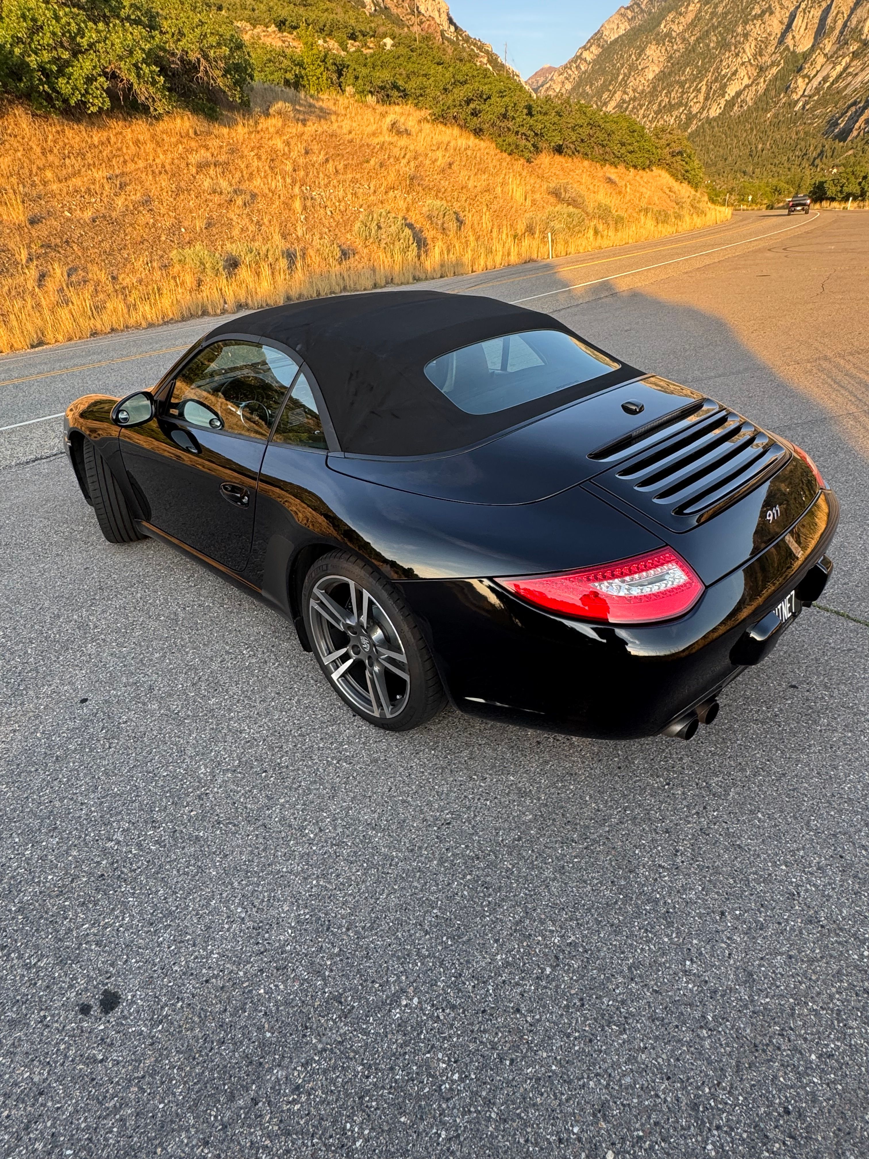 Used 2012 Porsche 911 Carrera Black Edition RWD image 4