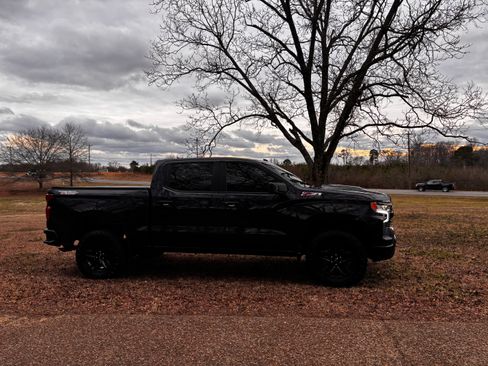Used 2022 Chevrolet Silverado 1500 LT Trail Boss w/ Protection Package image 19