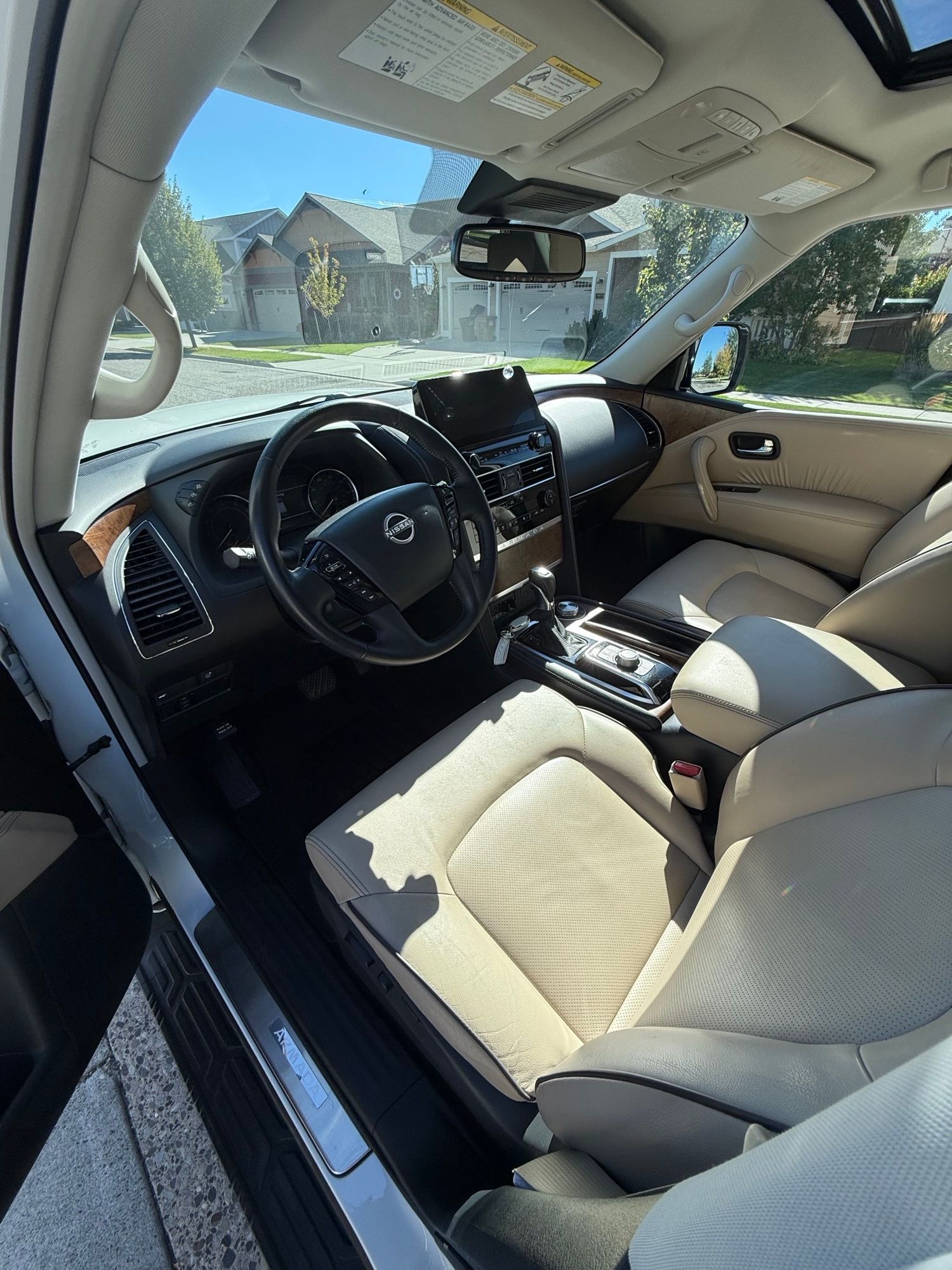 Used 2022 Nissan Armada SL AWD/4WD image 8