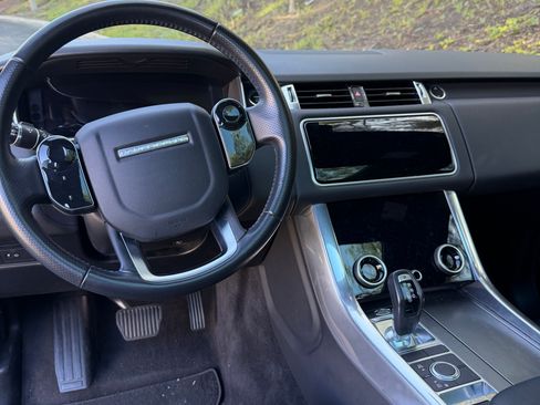Used 2020 Land Rover Range Rover Sport SE AWD/4WD image 11