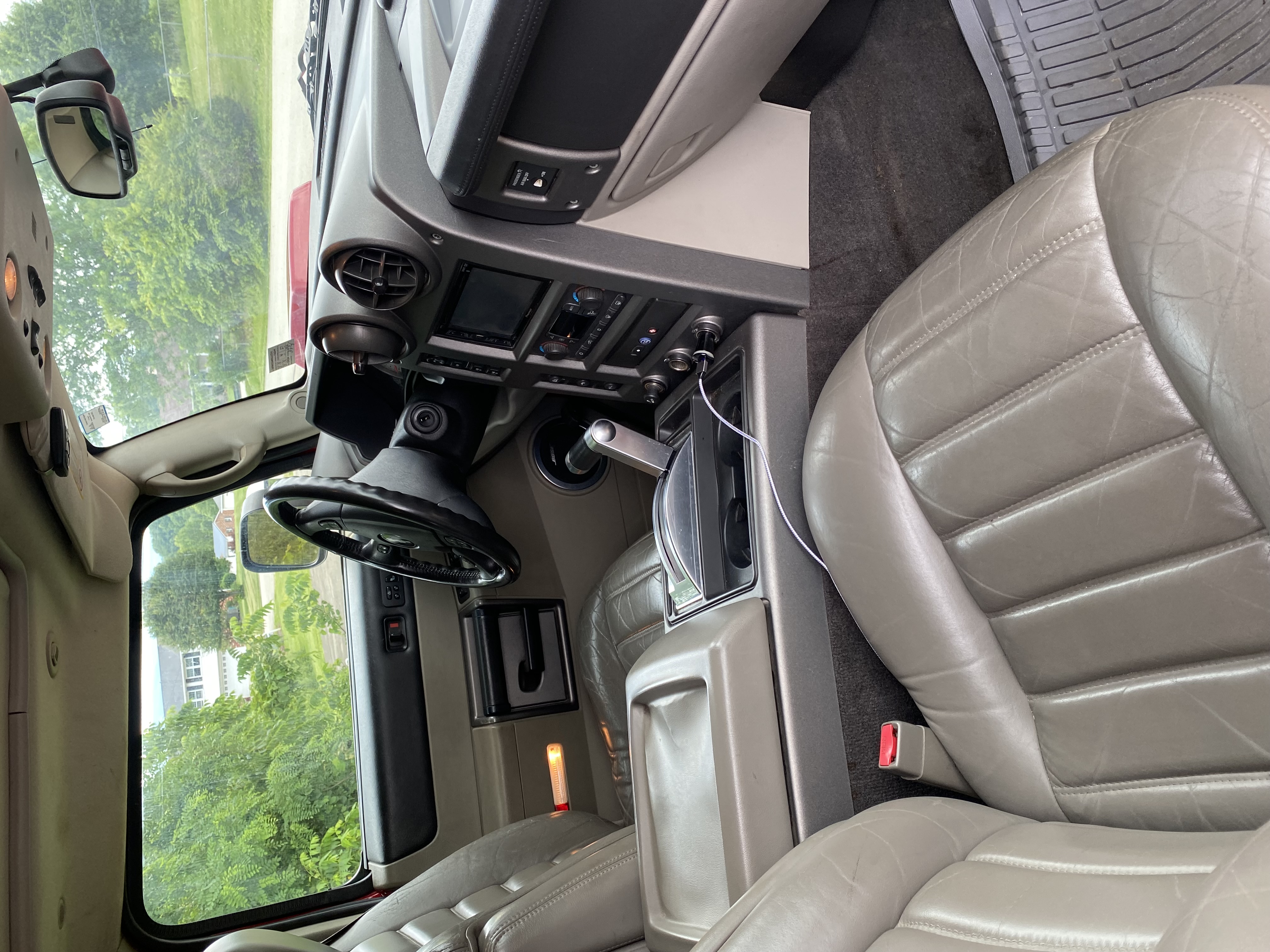 Used 2004 HUMMER H2 AWD/4WD image 6