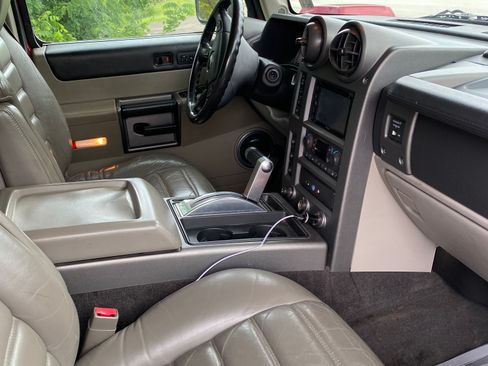 Used 2004 HUMMER H2 AWD/4WD image 6