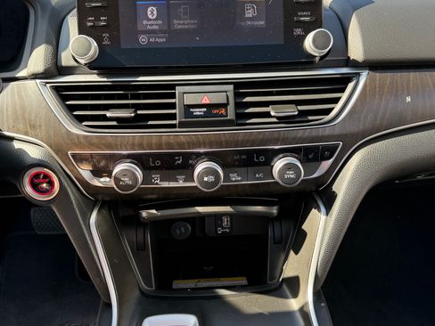 Used 2020 Honda Accord Touring image 20