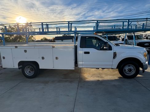 Used 2019 Ford F350 XL w/ XL Value Package image 2
