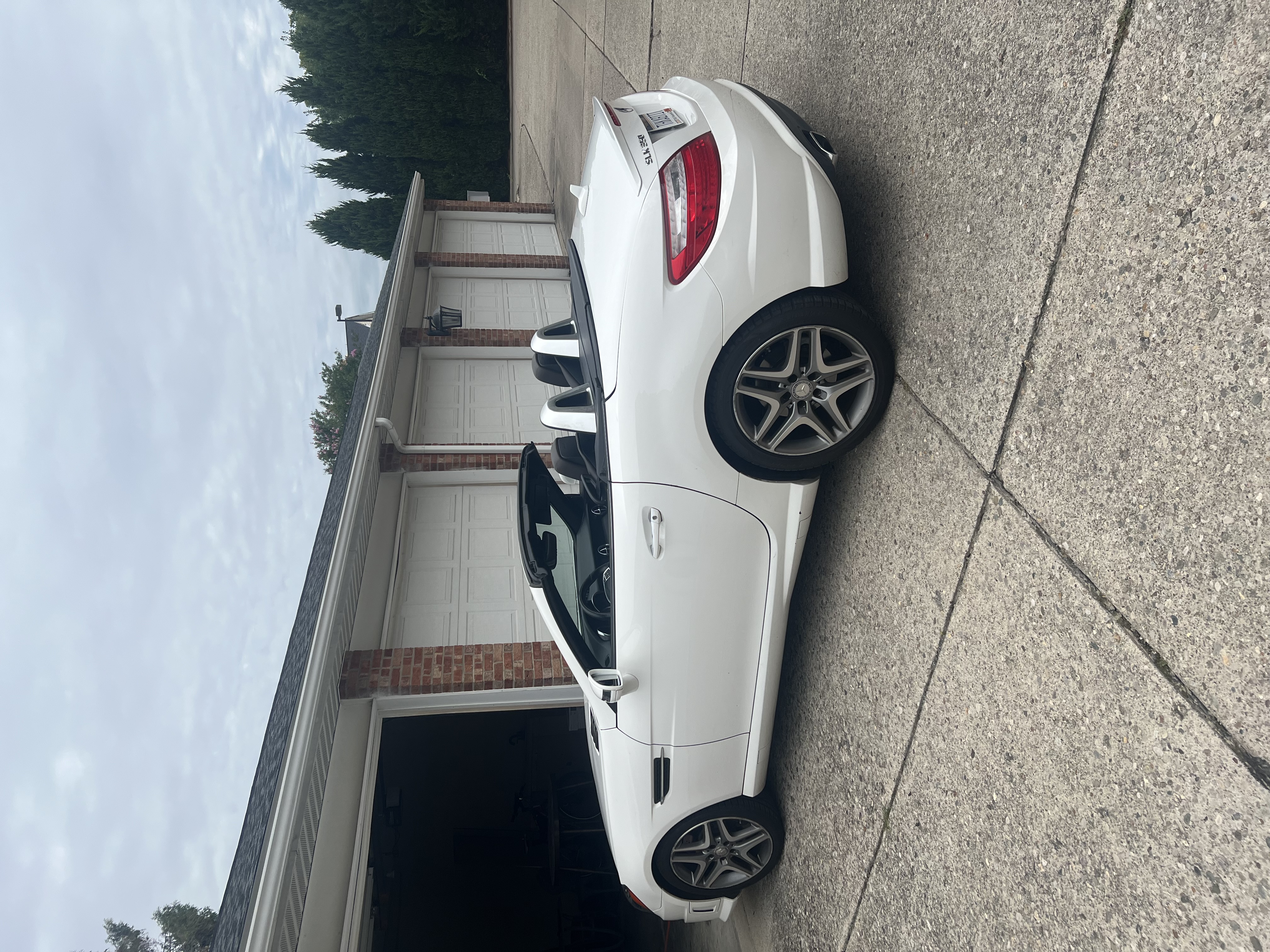Used 2016 Mercedes-Benz SLK 350 image 8
