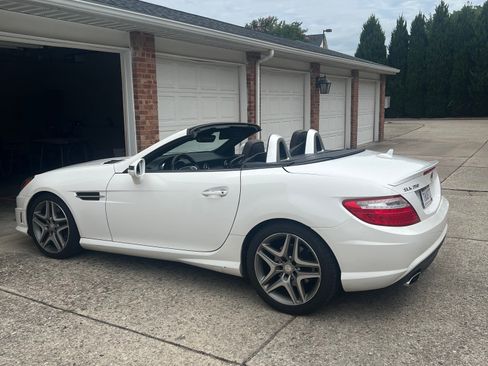 Used 2016 Mercedes-Benz SLK 350 image 8