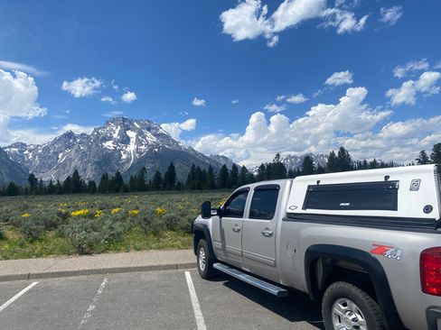 Used 2009 Chevrolet Silverado 2500 LTZ w/ Suspension Package, Off-Road AWD/4WD image 11