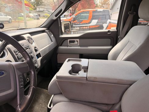 Used 2011 Ford F150 XLT w/ XLT Convenience Pkg AWD/4WD image 9