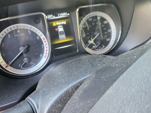 Used 2017 Nissan Titan Platinum Reserve image 6