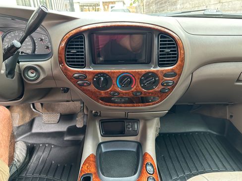 Used 2005 Toyota Tundra Limited image 21