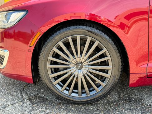 Used 2018 Lincoln MKZ Reserve w/ Technology Package FWD image 5