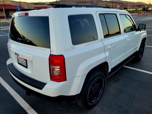 Used 2014 Jeep Patriot Sport w/ Power Value Group image 9