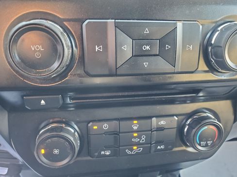 Used 2016 Ford F150 XLT w/ Equipment Group 301A Mid image 10