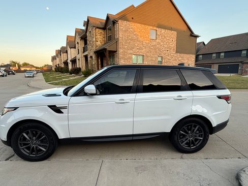 Used 2017 Land Rover Range Rover Sport SE image 13