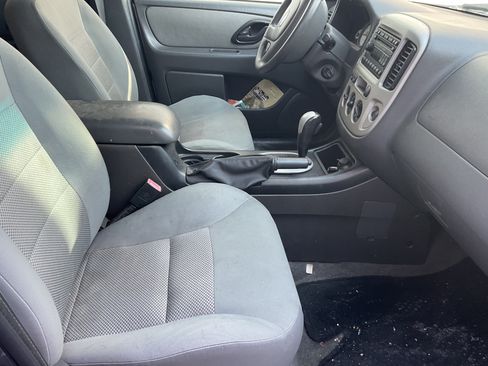 Used 2007 Ford Escape XLT image 1