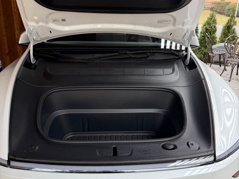 Used 2026 Tesla Model Y Long Range image 15