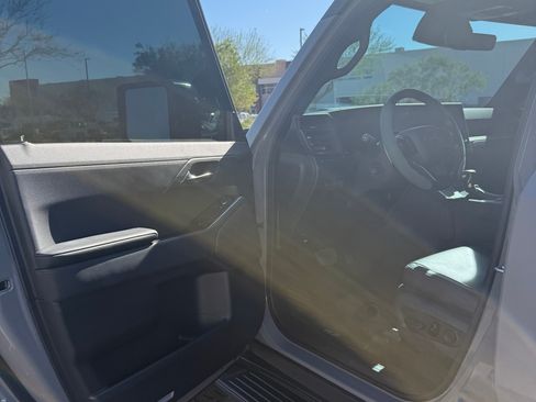 Used 2024 Lexus GX 550 AWD/4WD image 10