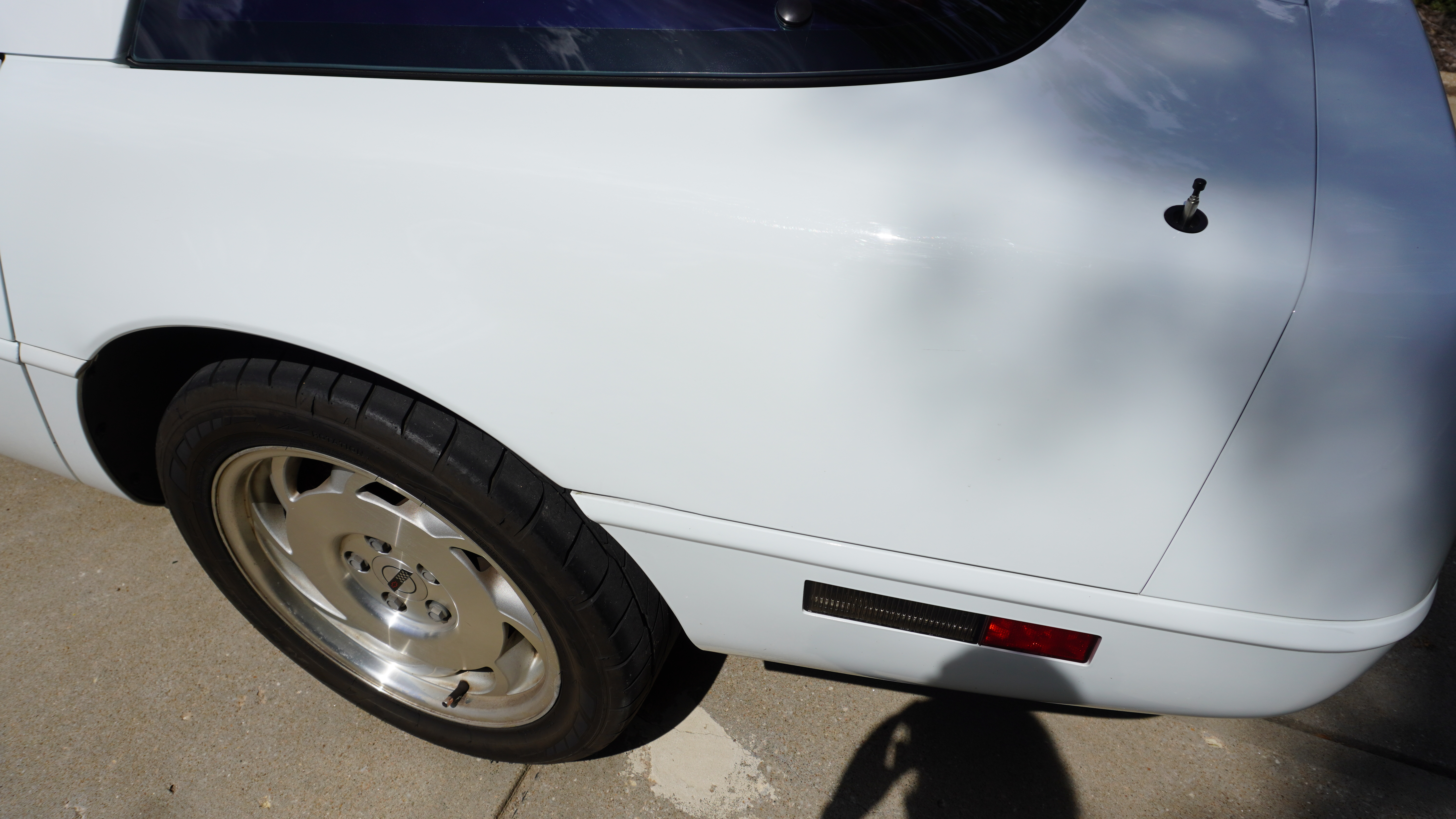 Used 1994 Chevrolet Corvette Coupe RWD image 12