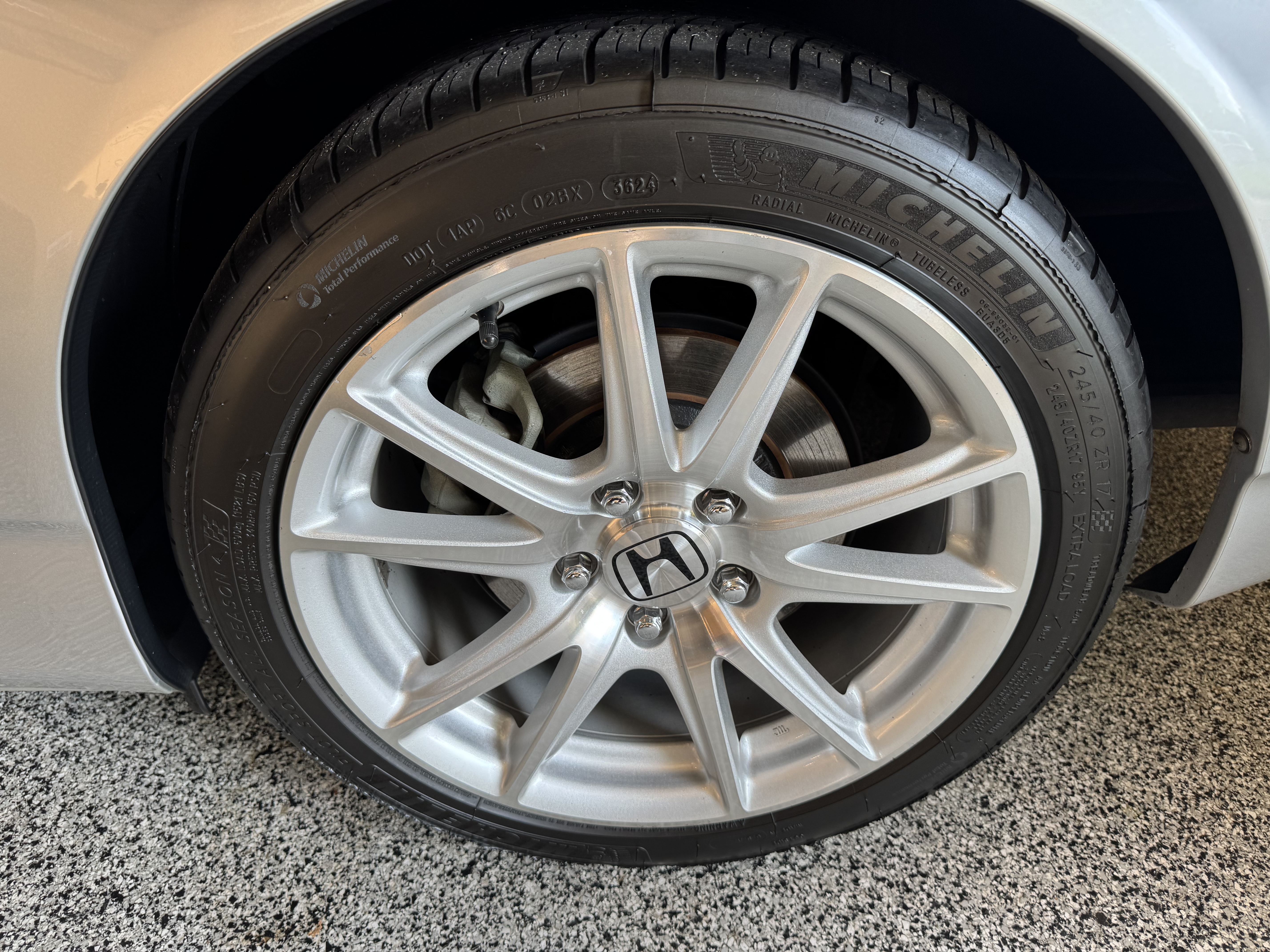 Used 2005 Honda S2000 image 9
